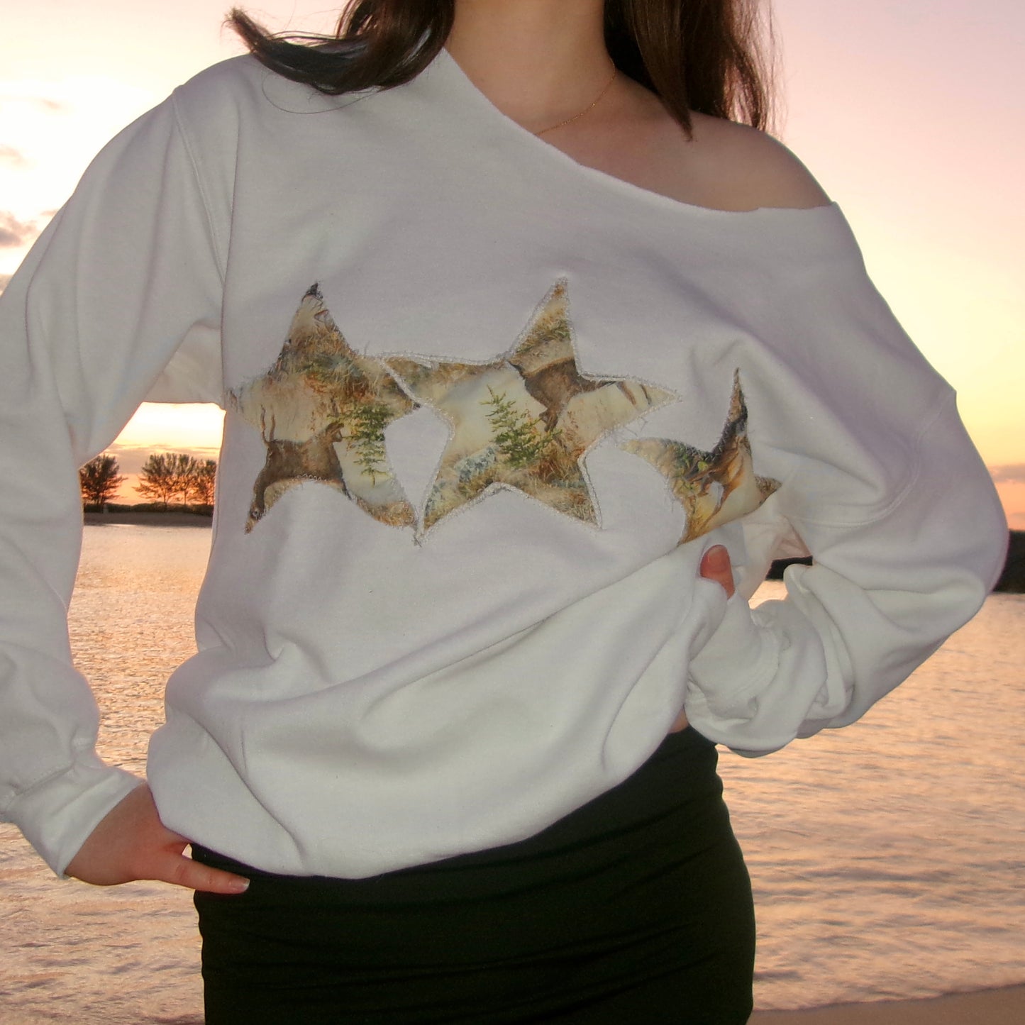 Chic camo off-shoulder star sweatshirt – the perfect blend of comfort and style, with a trendy camo pattern for a casual, fashionable look. SewChic4U