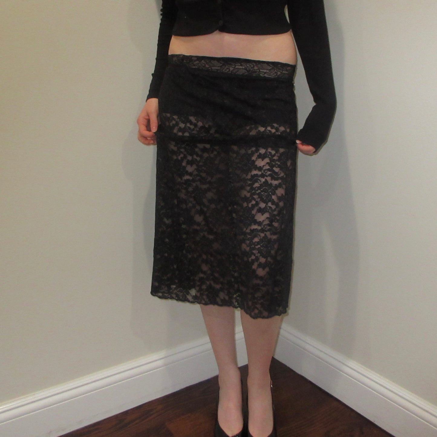 Chic Black Lace Midi Skirt